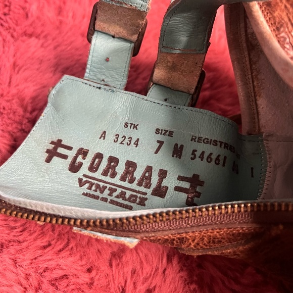 Corral Leather Western Boots - Picture 8 of 8